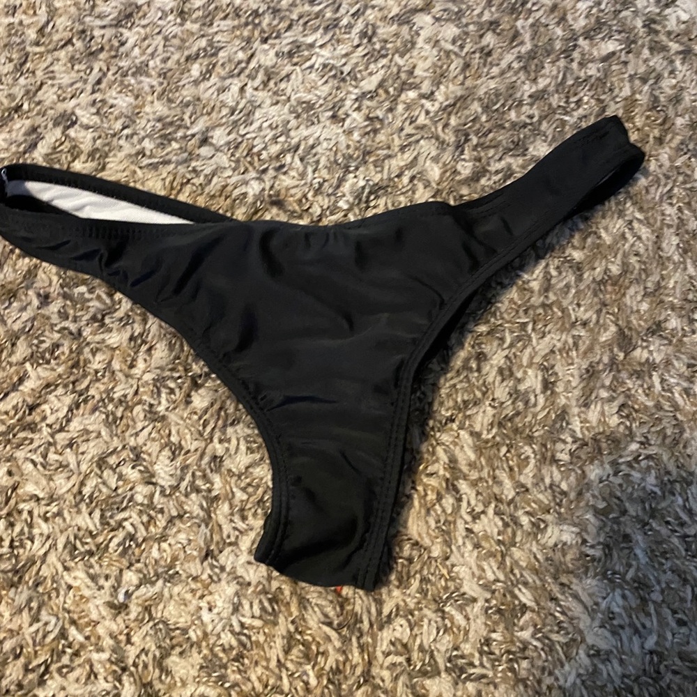 New thong scrunch butt bikini bottoms